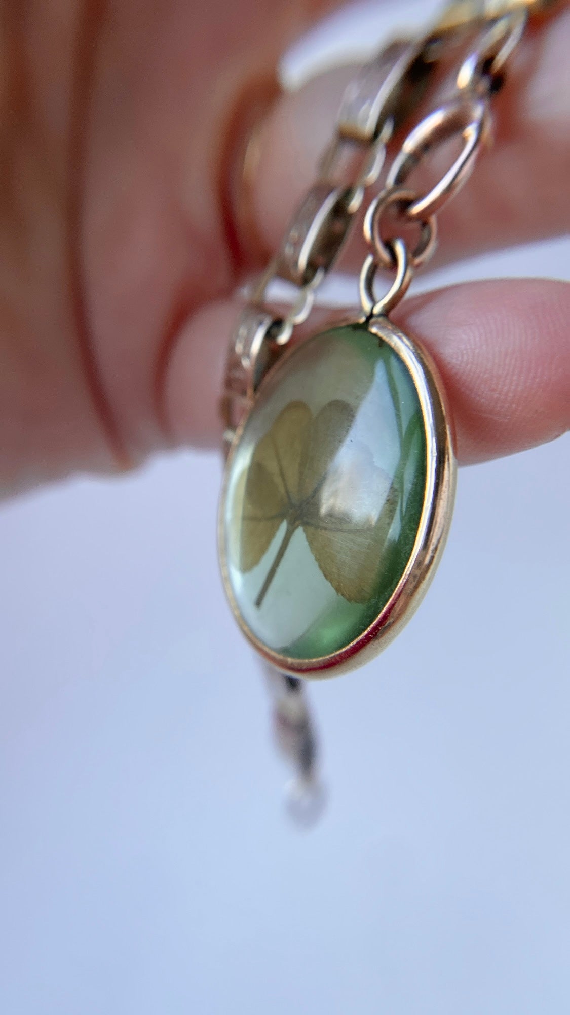 the lucky four leaf clover pendant