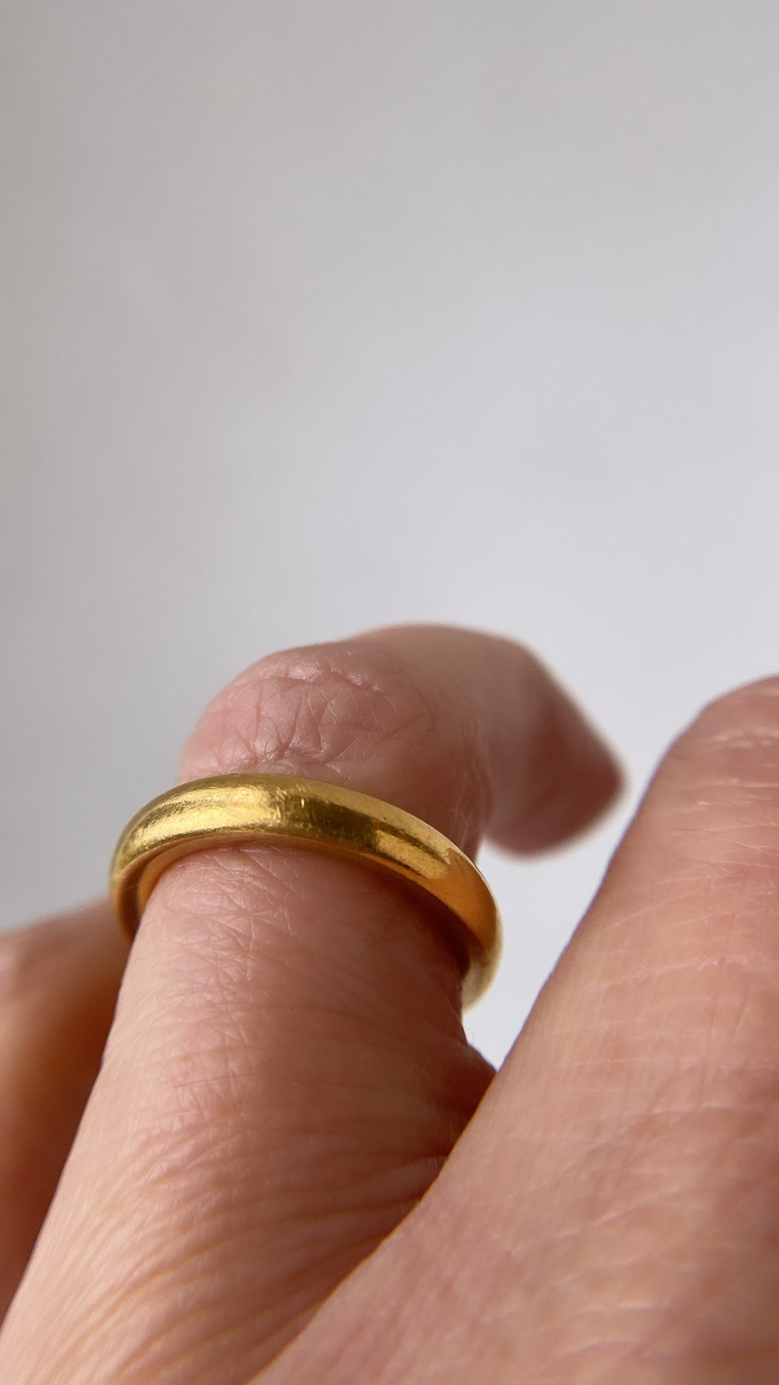 antique heavy 22ct gold donut band