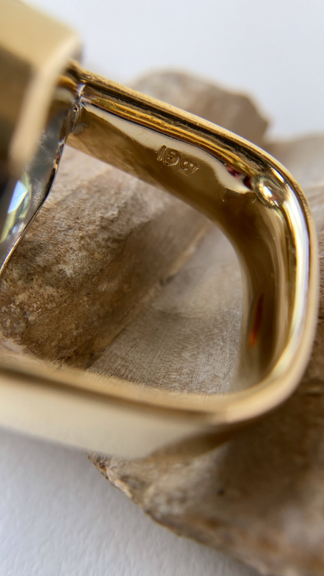 the 1940s aquamarine ring