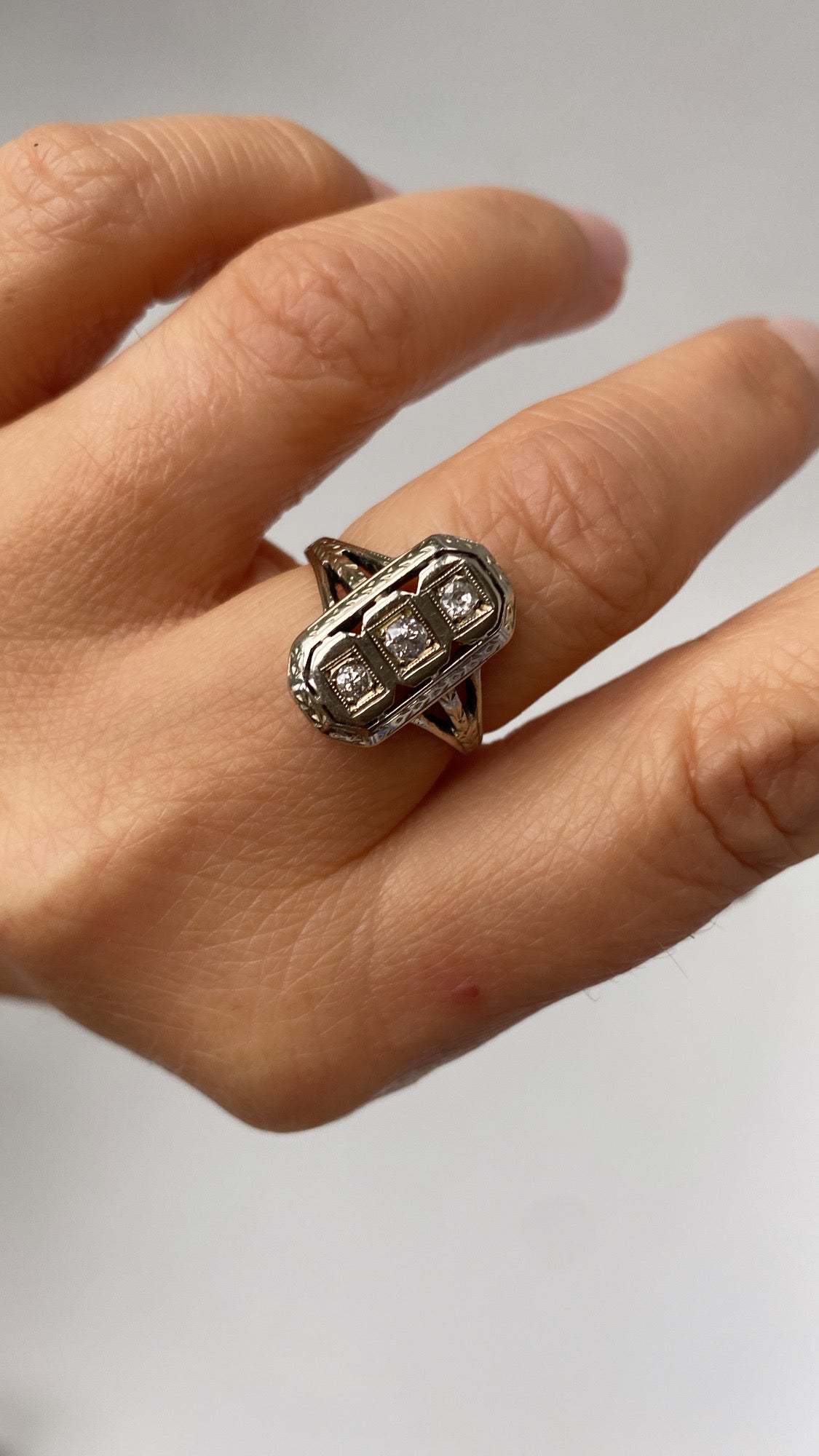 art deco diamond tablet ring