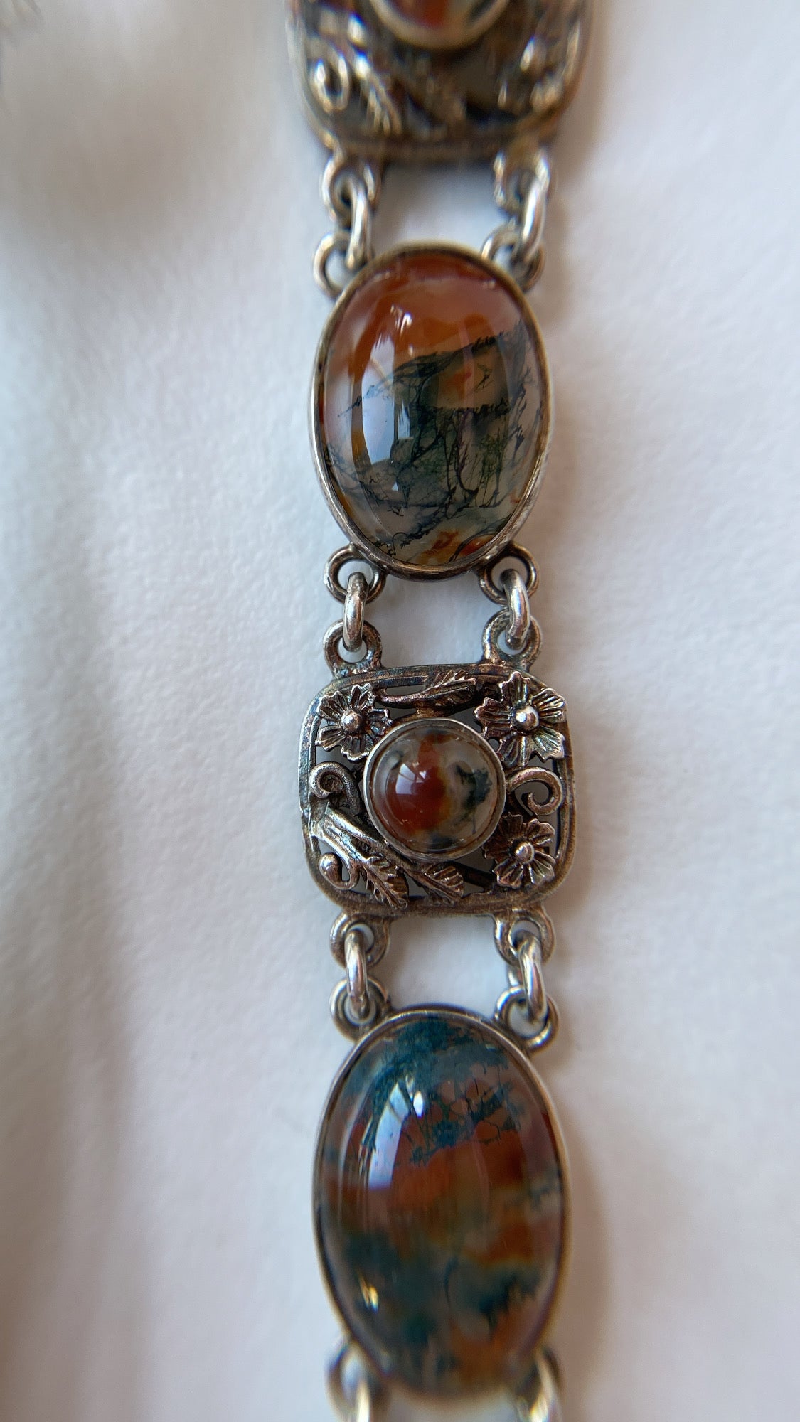 the arts & crafts moss agate bracelet