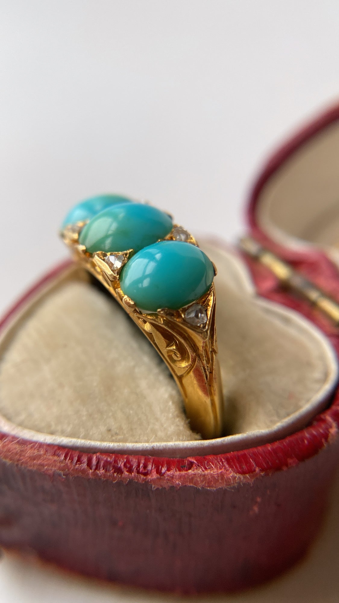 the turquoise three stone
