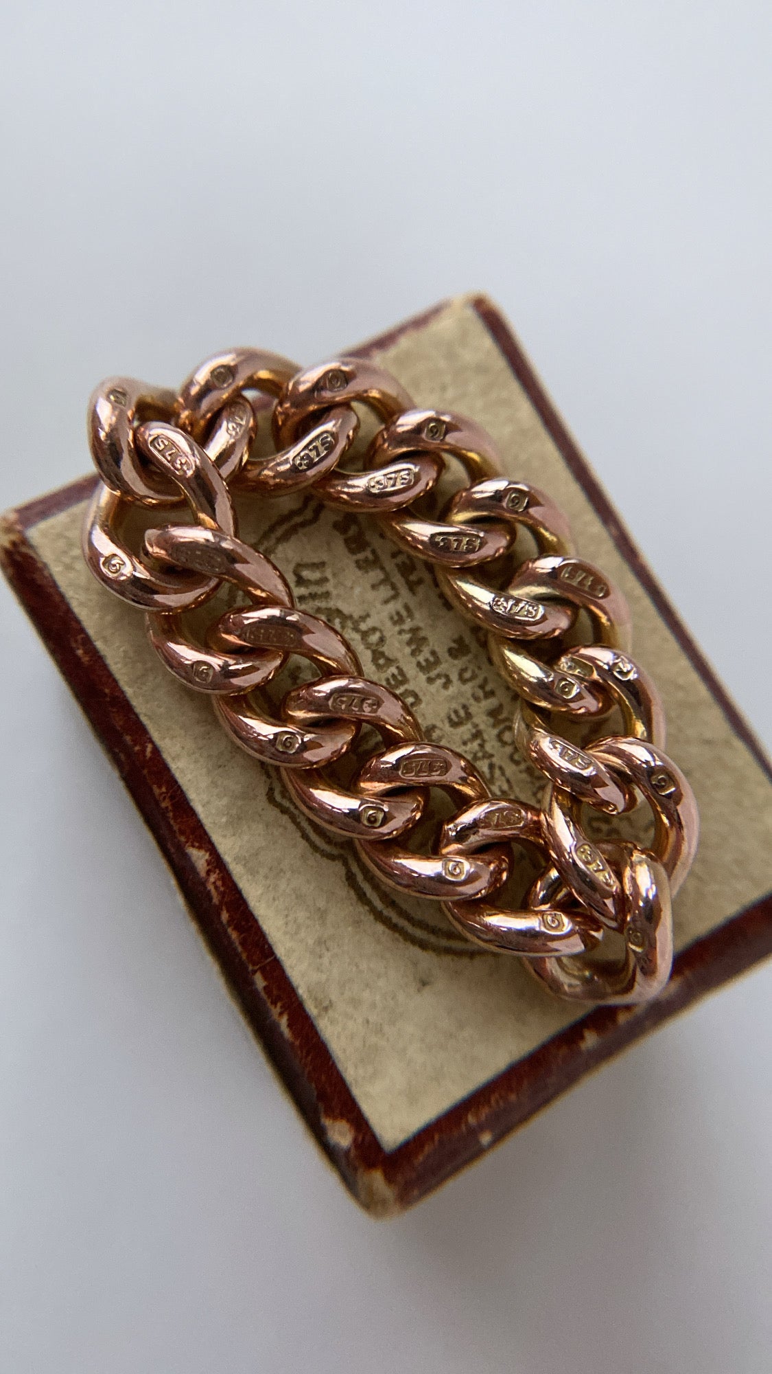 the antique chain ring