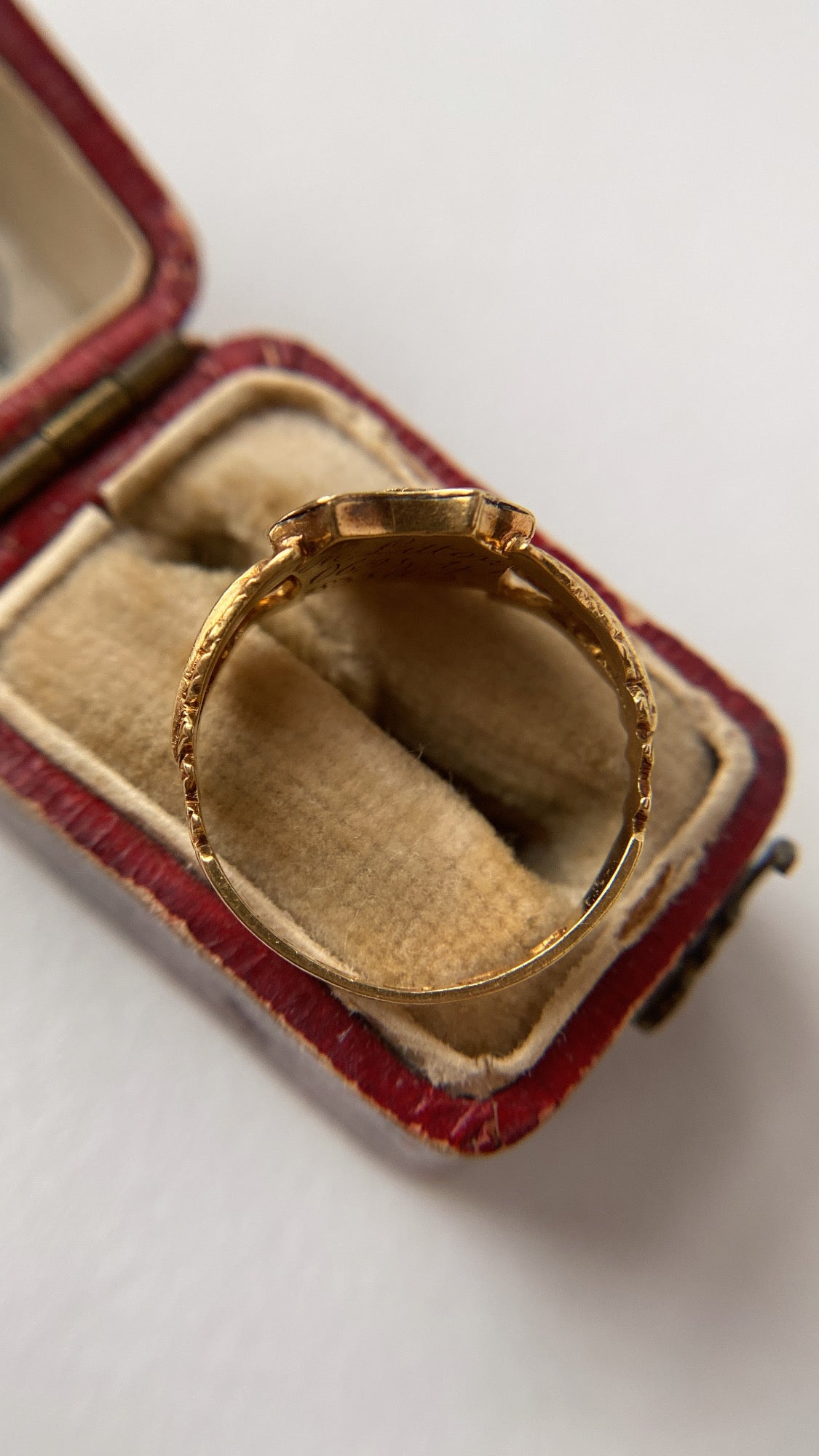 the Georgian mourning ring