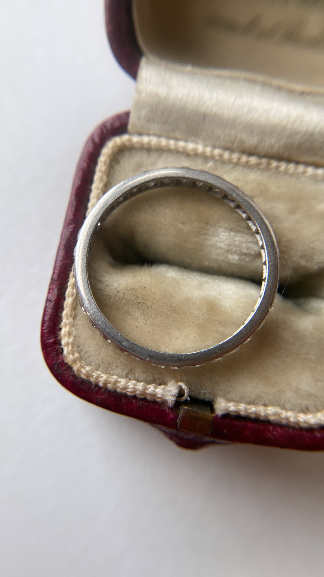 art deco platinum single cut diamond band