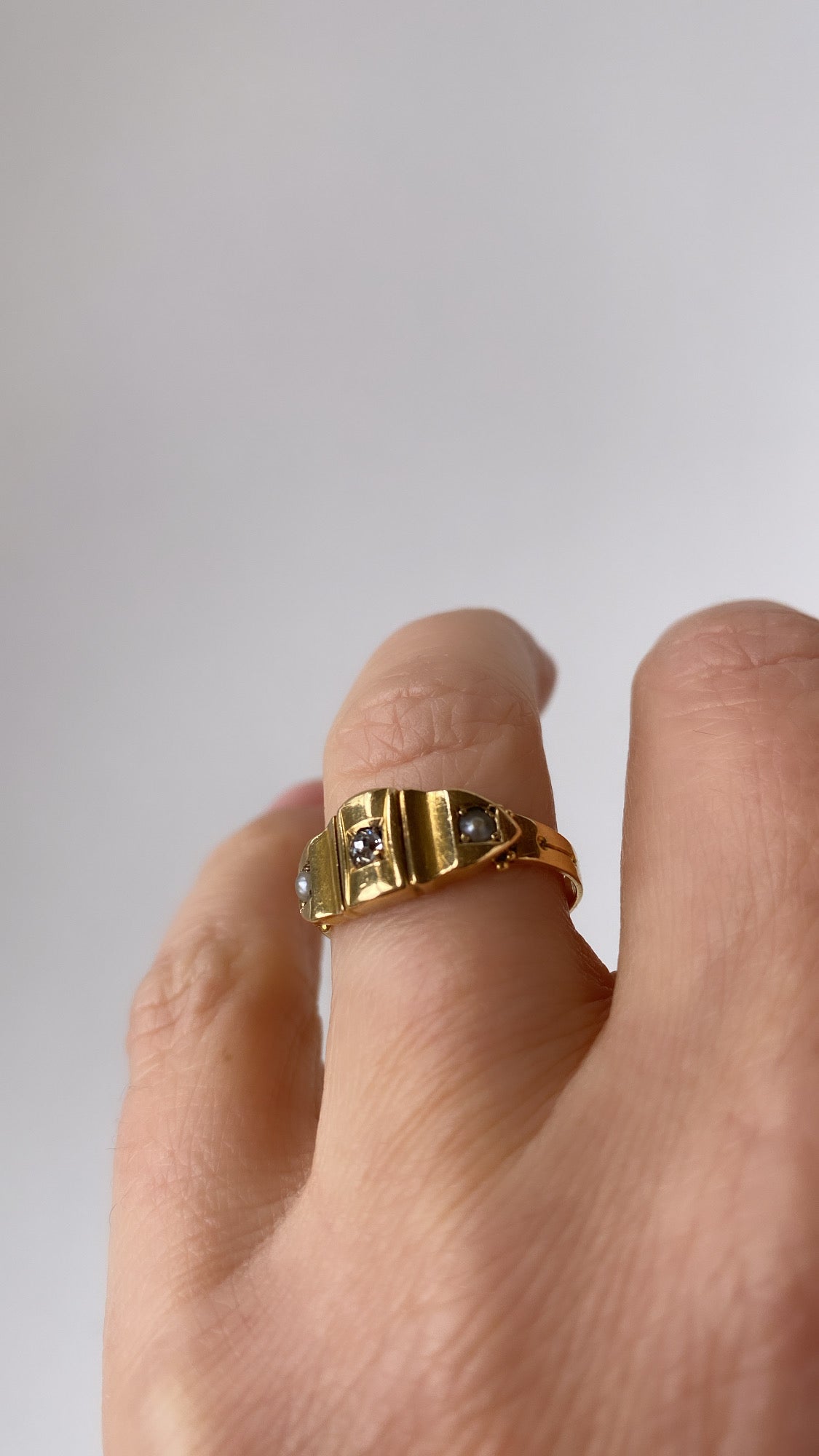 antique curve gold ring