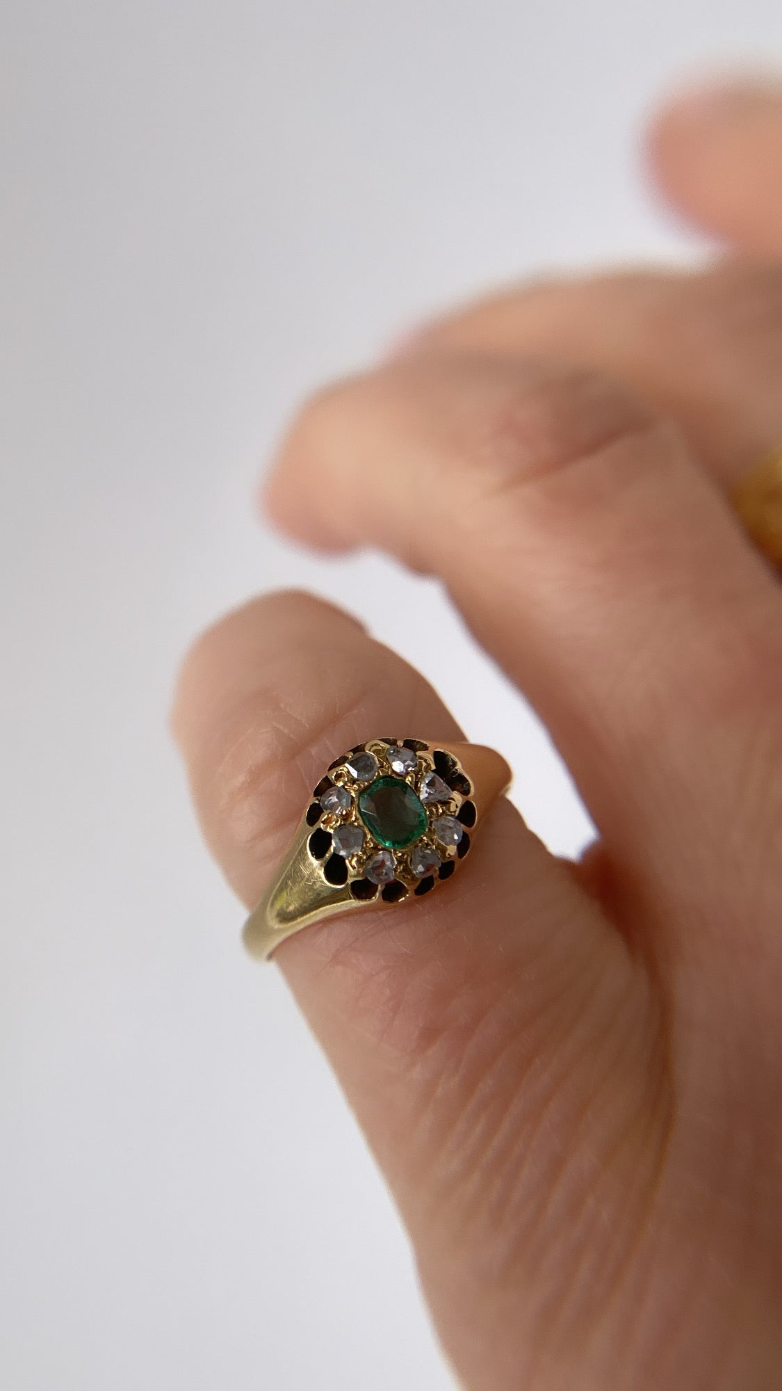 emerald diamond cluster pinky