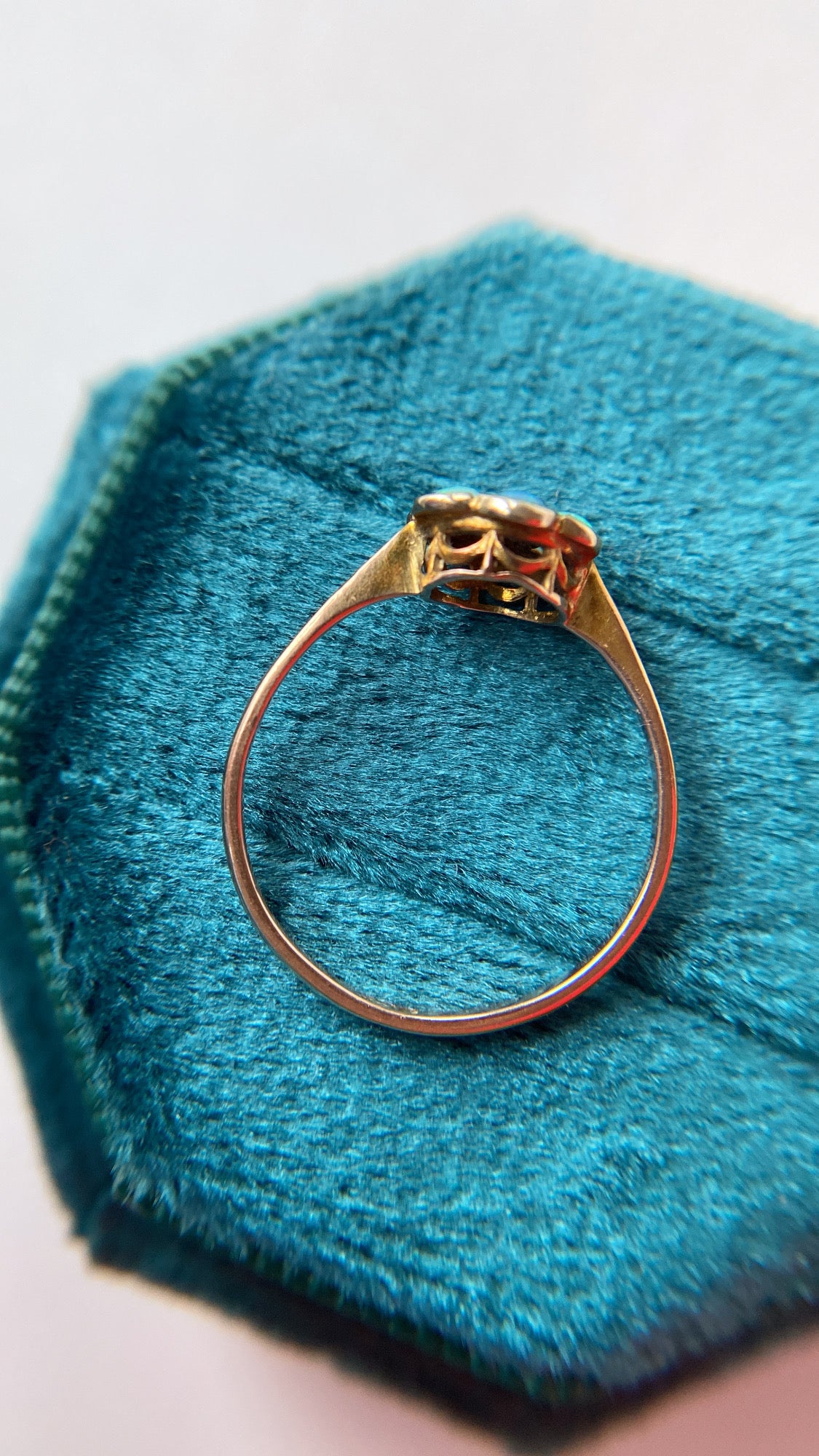 the opal daisy ring