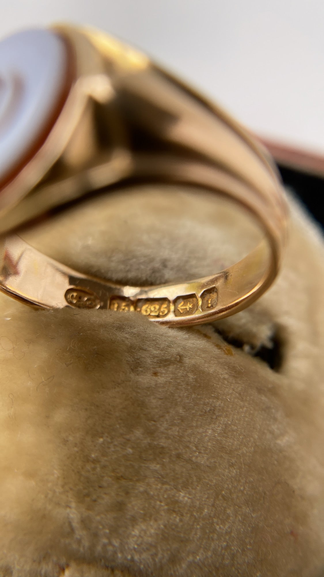 the sardonyx intaglio G