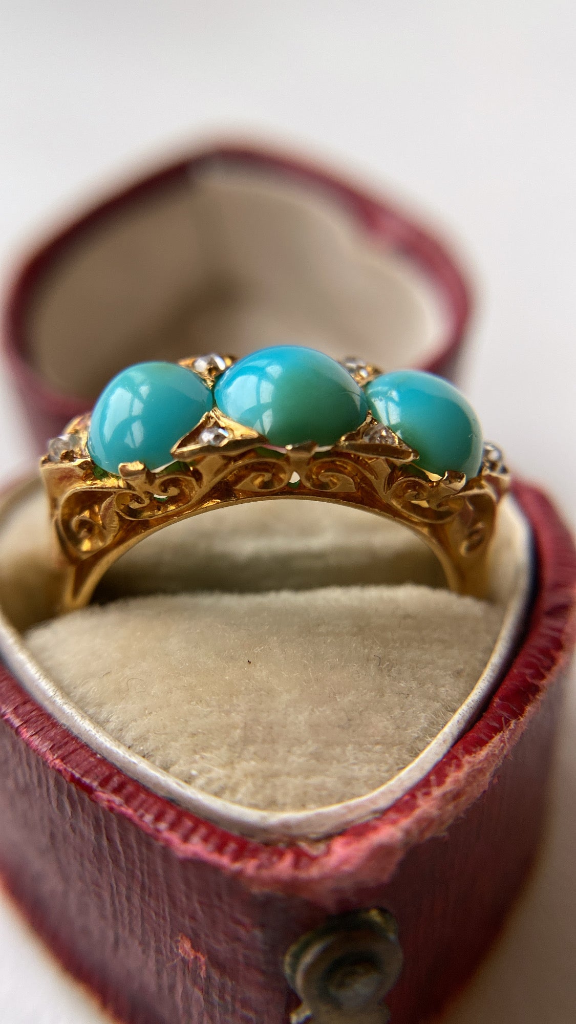 the turquoise three stone