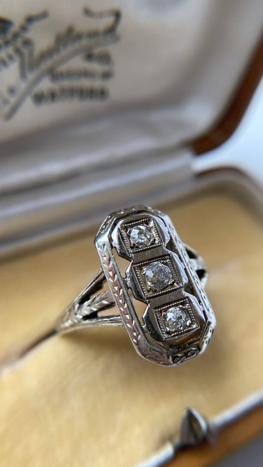 art deco diamond tablet ring