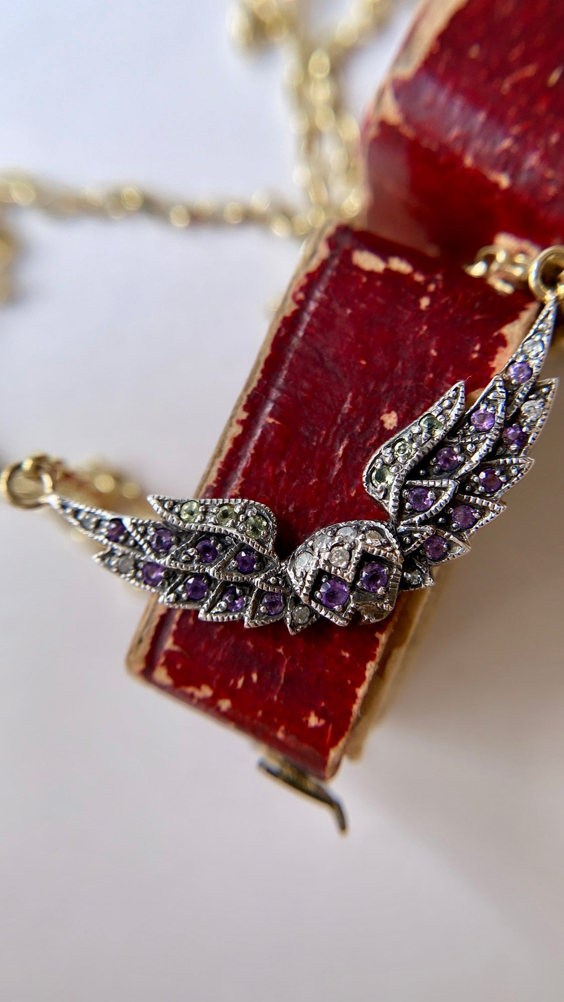 wings pendant and chain