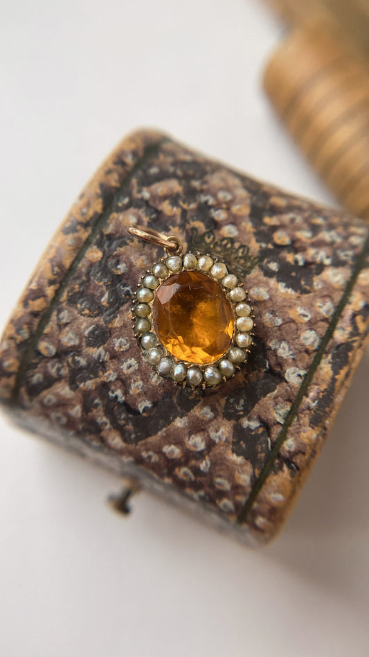 the georgian paste pendant