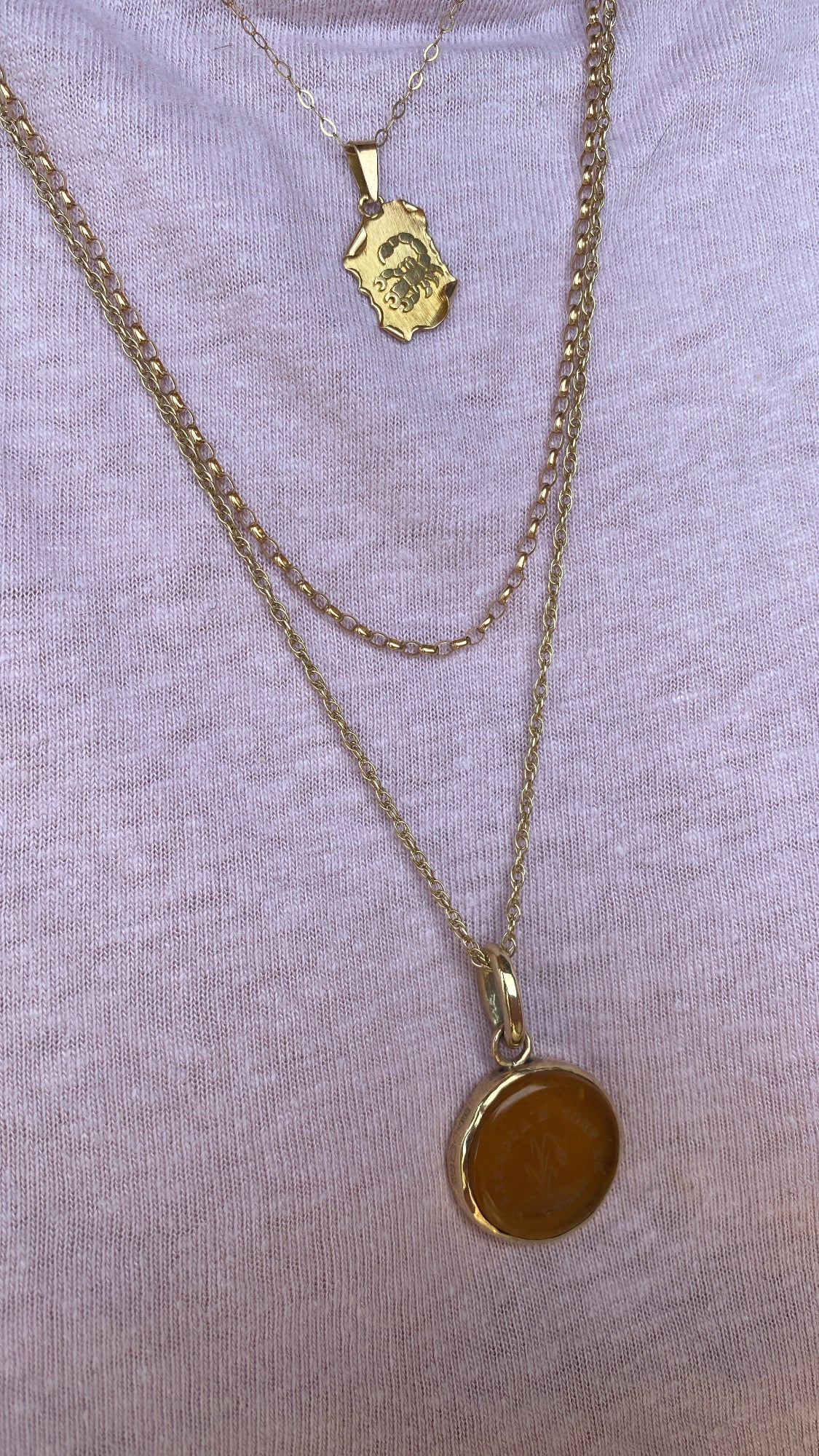 the 9ct yellow gold chain