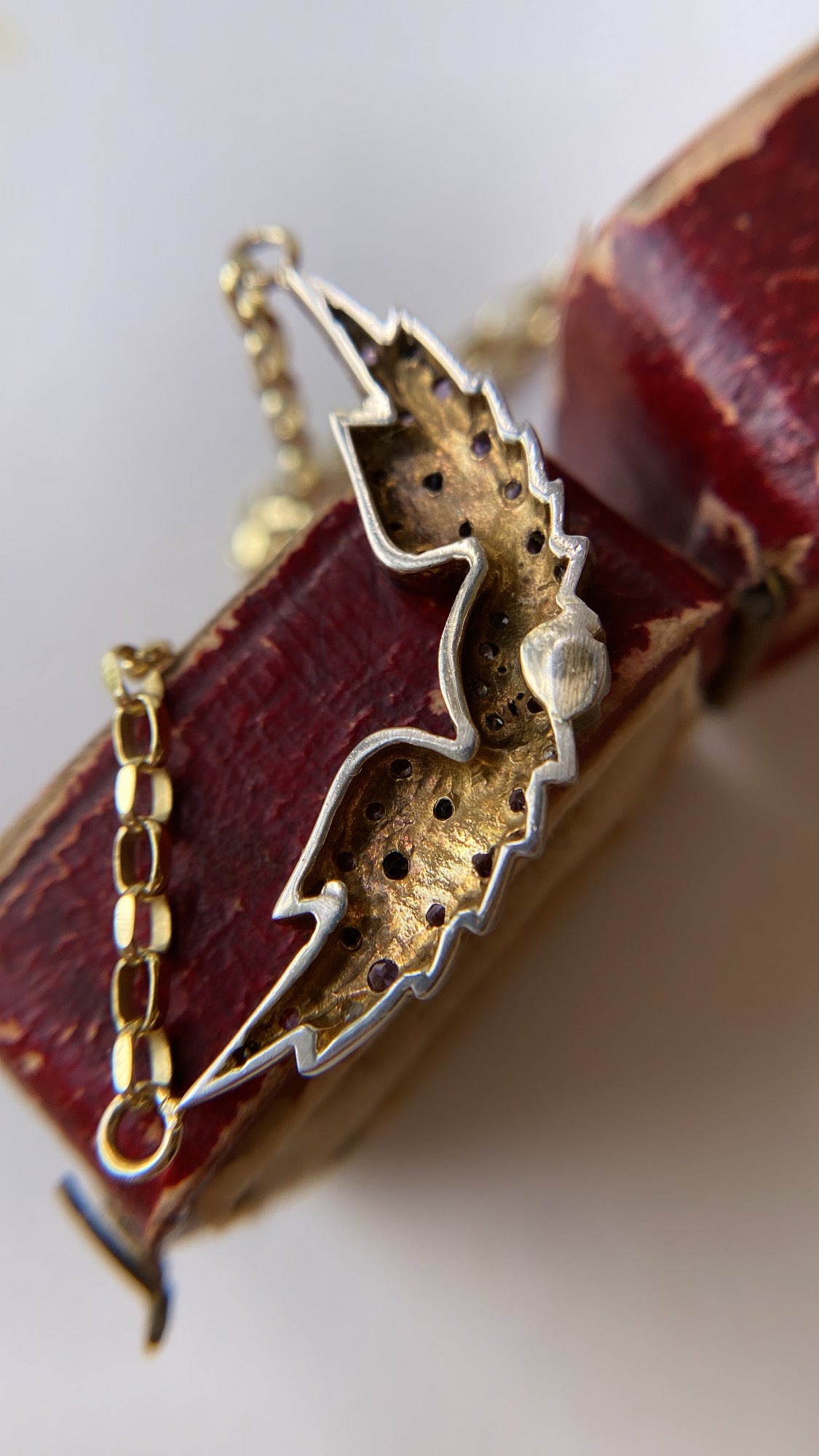 wings pendant and chain