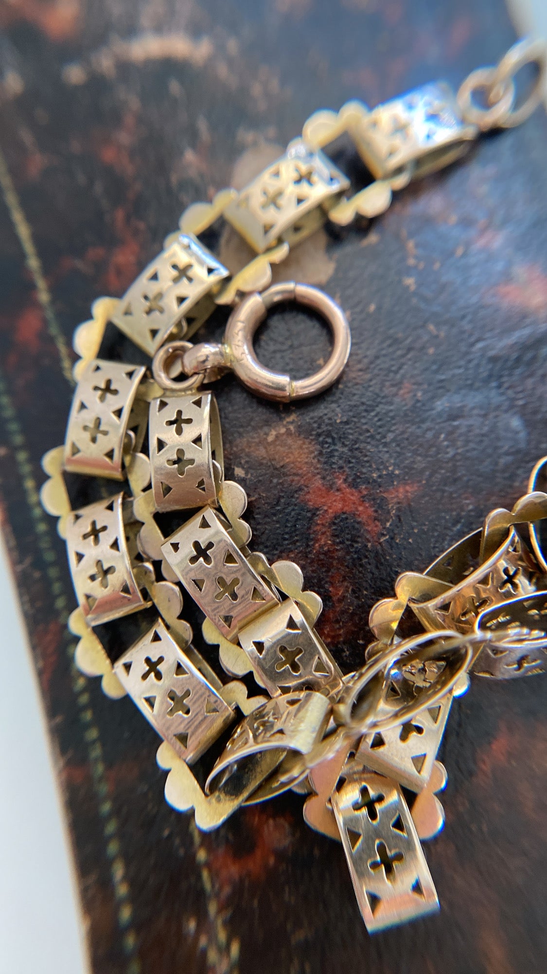the antique gold book chain bracelet