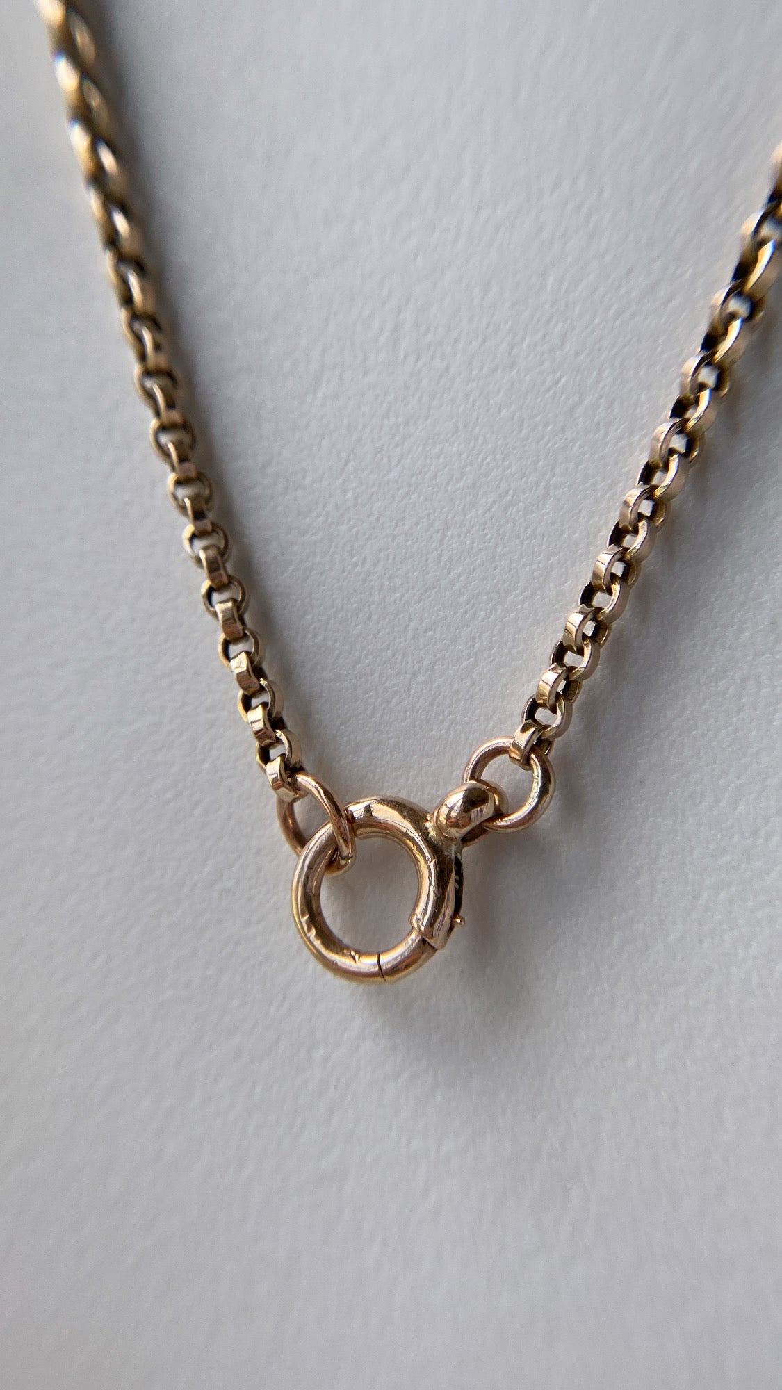 the antique belcher chain with large bolt ring