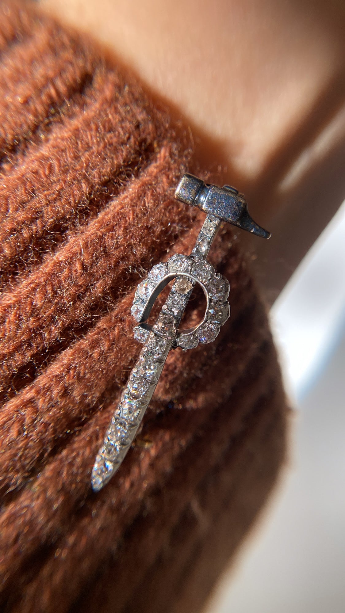 the old mine cut diamond hammer brooch