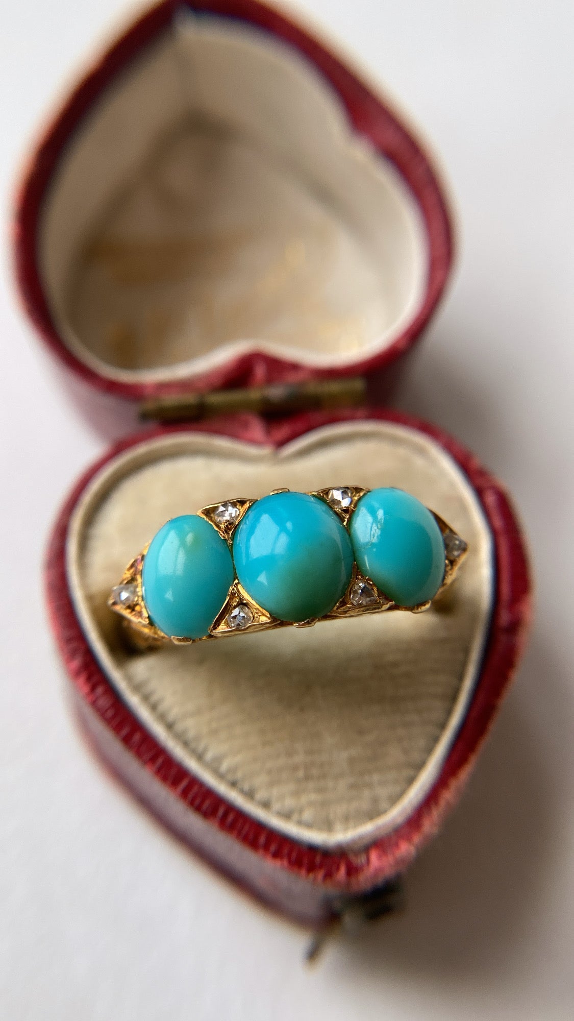 the turquoise three stone