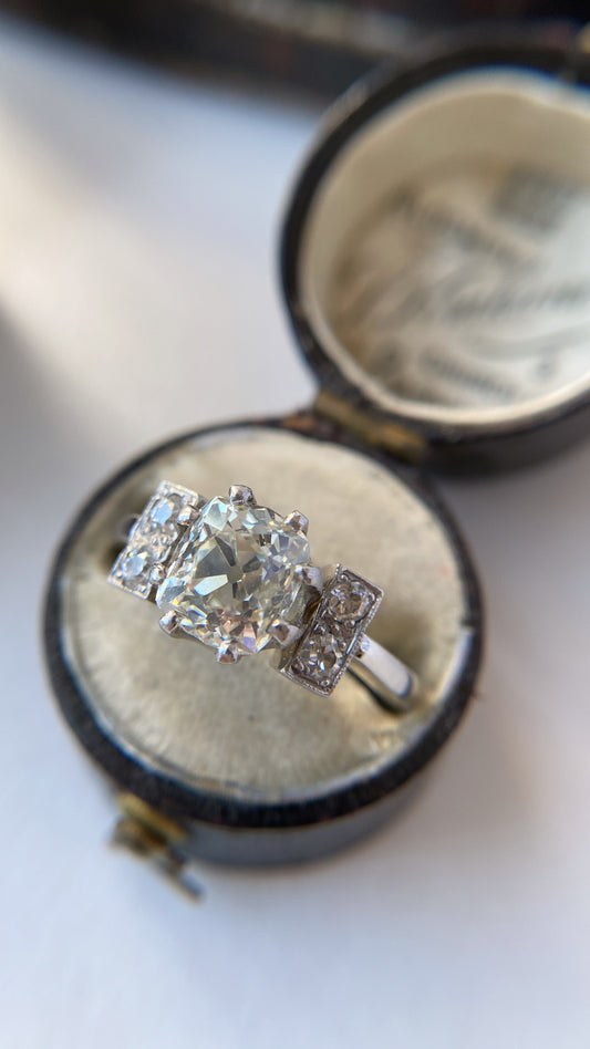 the elongated cushion cut