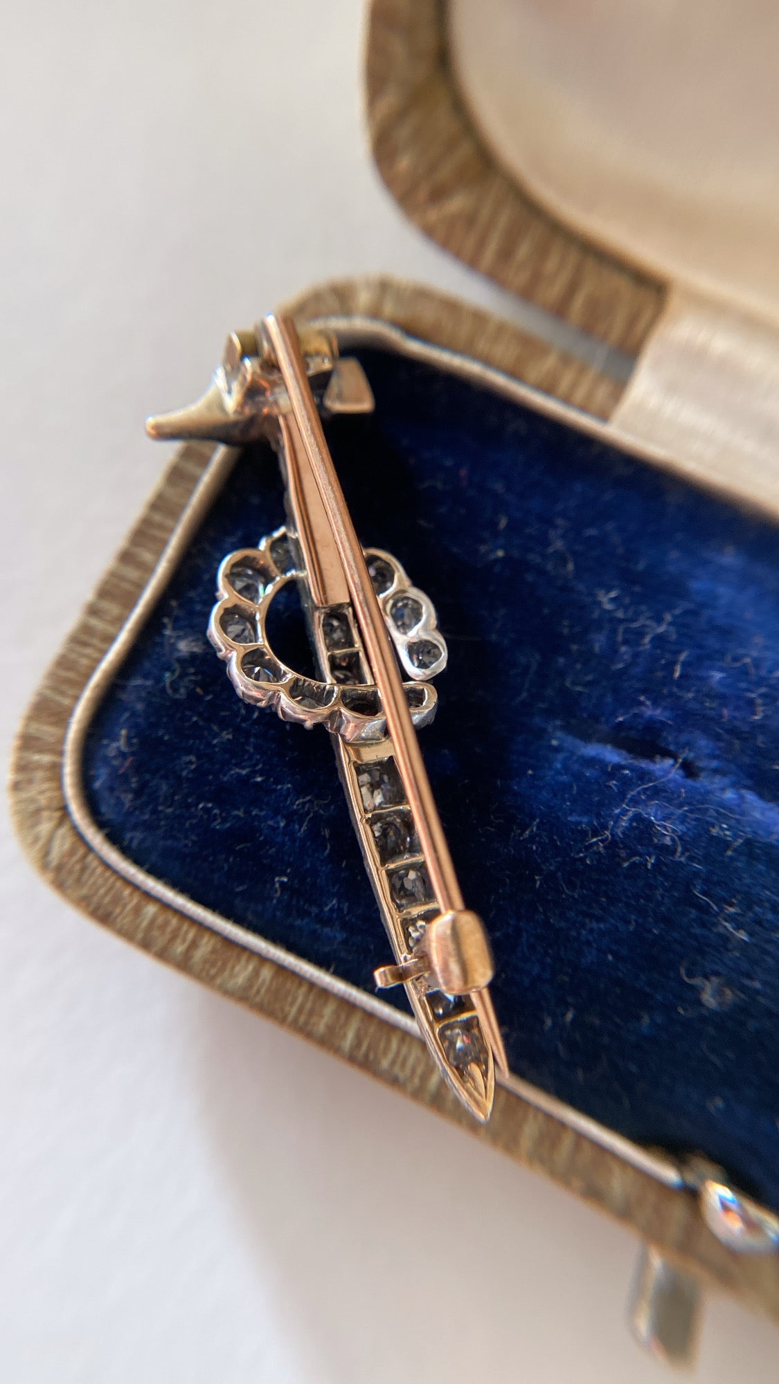 the old mine cut diamond hammer brooch