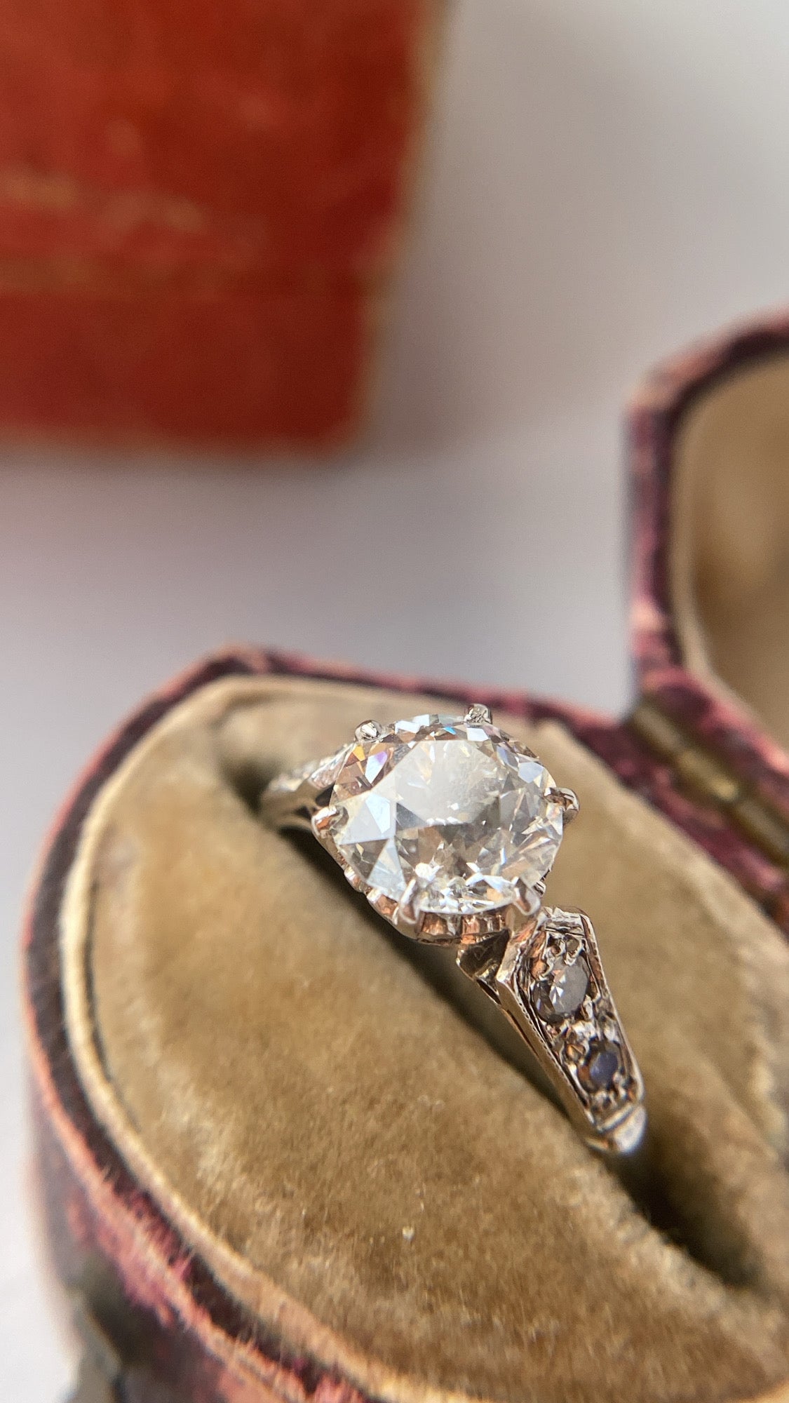 the Art Deco diamond solitaire