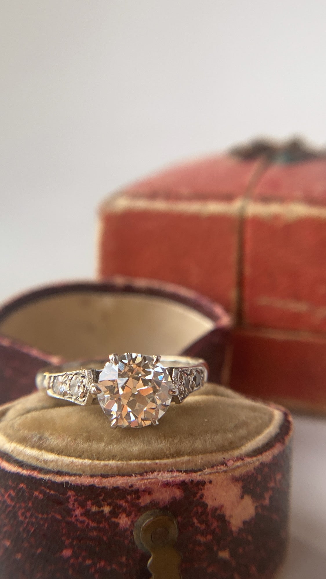 the Art Deco diamond solitaire