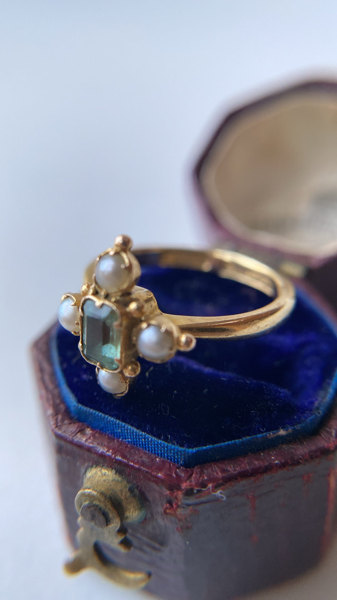 antique emerald and pearl ring