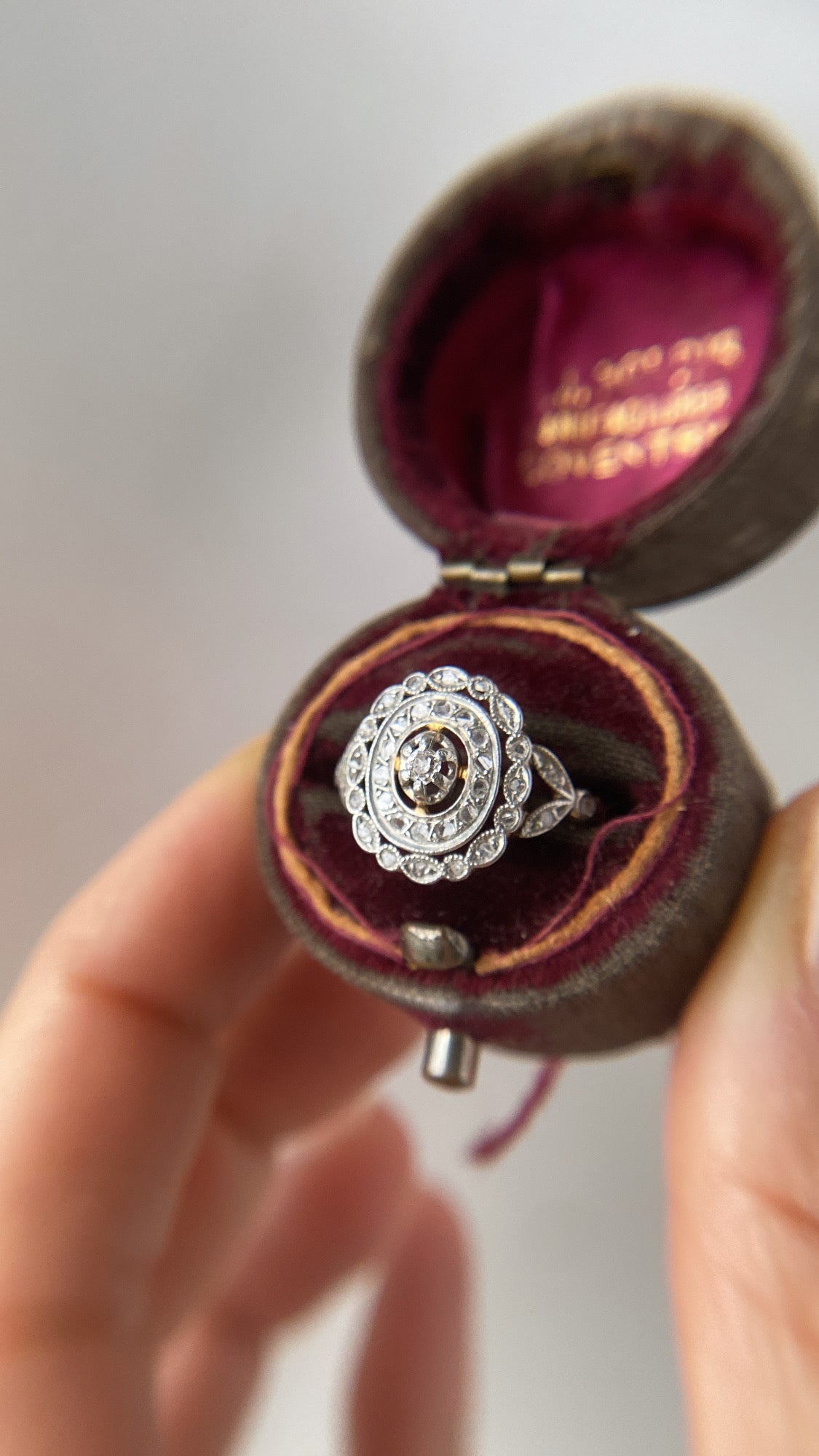 the French diamond lace ring