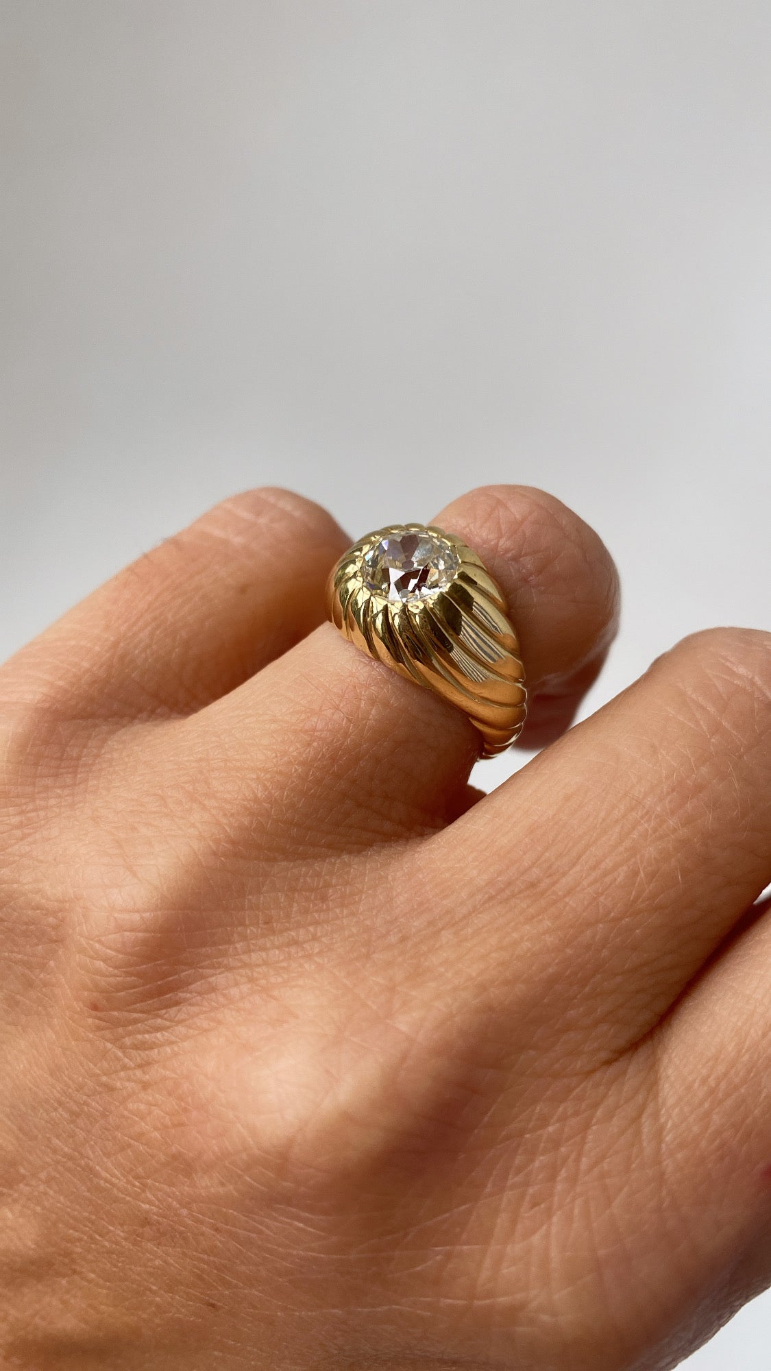 the 1960s diamond bombe ring