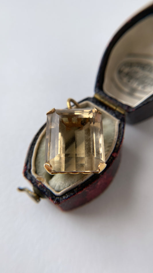 the citrine 14ct gold pendant
