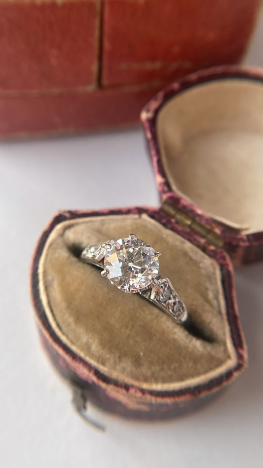 the Art Deco diamond solitaire