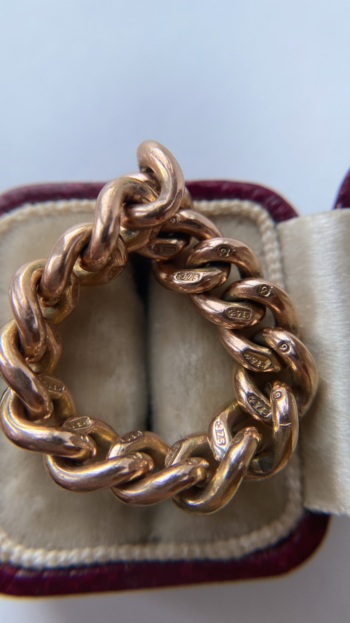 the antique chain ring